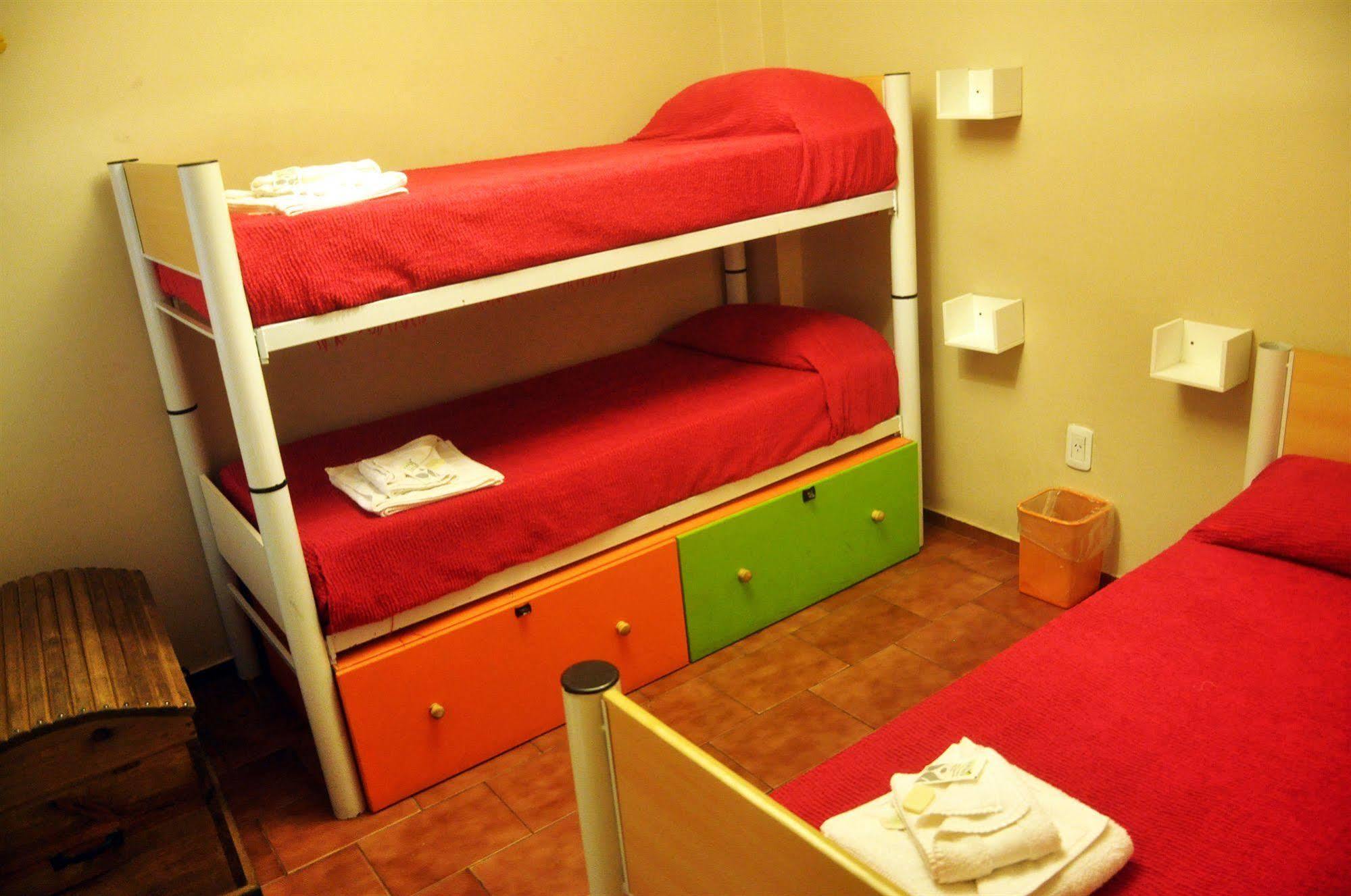 Hostel Suites ميندوزا المظهر الخارجي الصورة